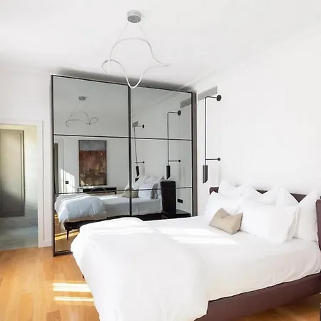 Hauts-de-seine Eiffel Tower Bed & Breakfast *