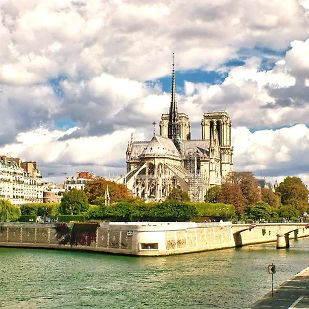 Bed & Breakfast Hauts-de-seine Eiffel Tower *