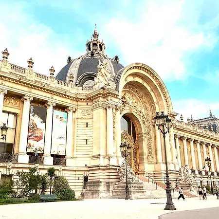 Bed & Breakfast Hauts-de-seine Eiffel Tower *