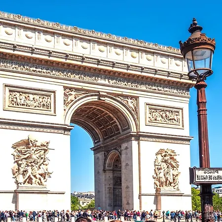 Bed & Breakfast Hauts-de-seine Eiffel Tower Puteaux
